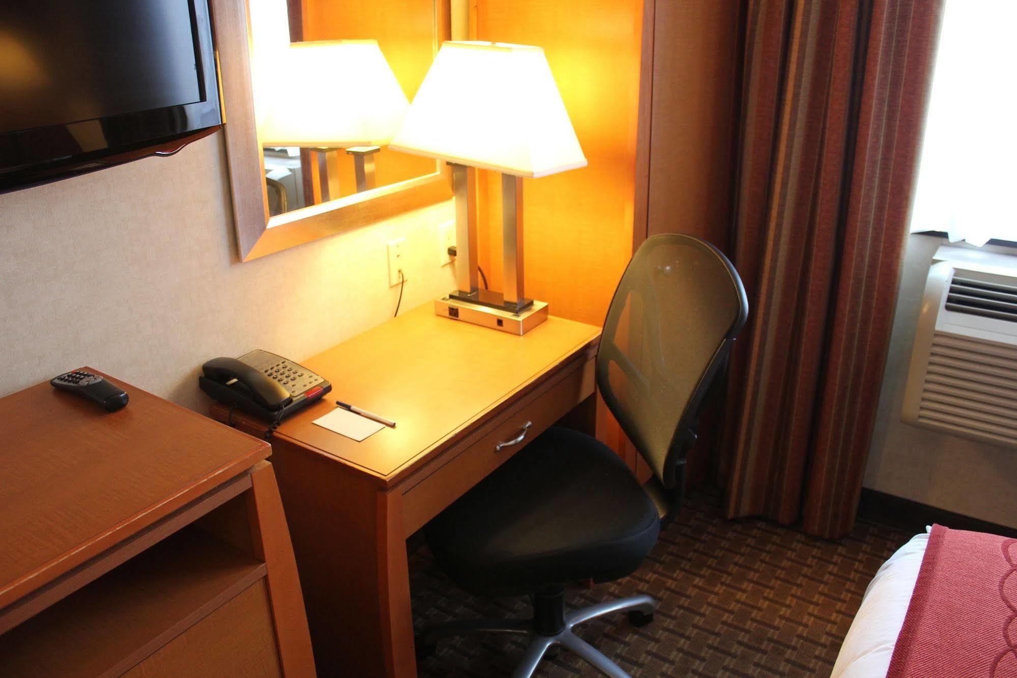 Bellerose Inn Extérieur photo