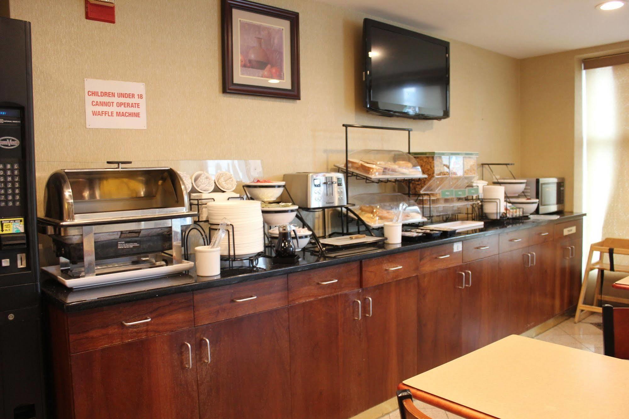 Bellerose Inn Extérieur photo